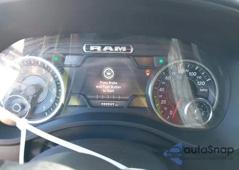 2022 Ram 1500 Big Horn 4X2 5'7 Box from USA, damaged, VIN 1C6RREFT0NN211468